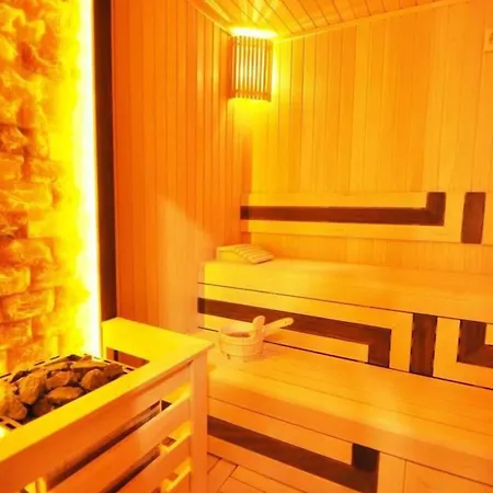 Bright Lovely Modern 2bd25 Poolgym! #220 Feriehus