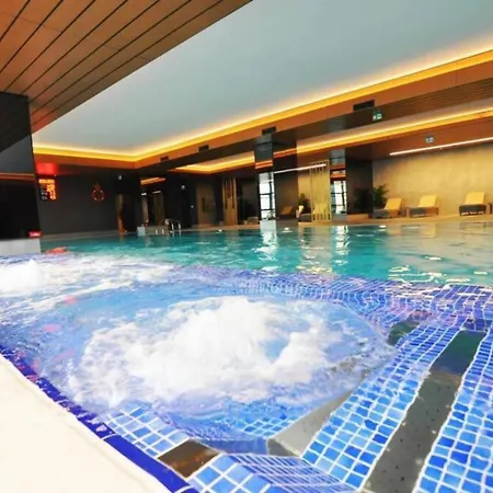 Feriehus Bright Lovely Modern 2bd25 Poolgym! #220 *