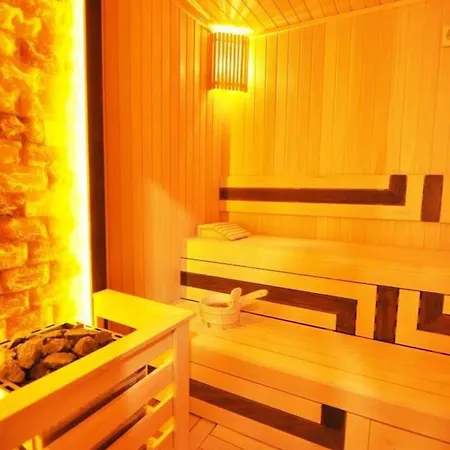 Bright Lovely Modern 2bd25 Poolgym! #220 Holiday home
