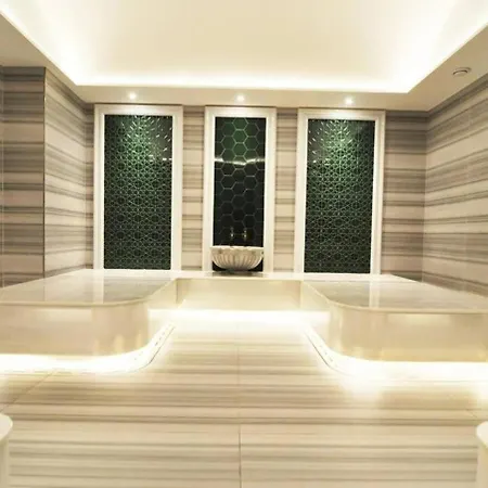 Holiday home Bright Lovely Modern 2bd25 Poolgym! #220 Istanbul