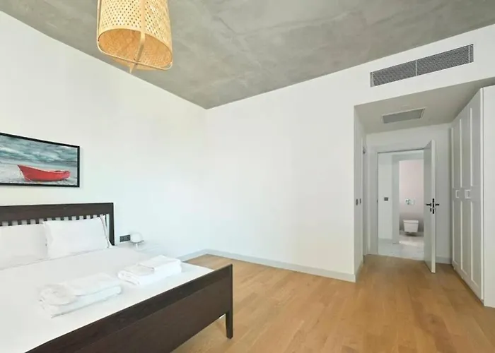 Ferienhaus Bright Lovely Modern 2bd25 Poolgym! #220