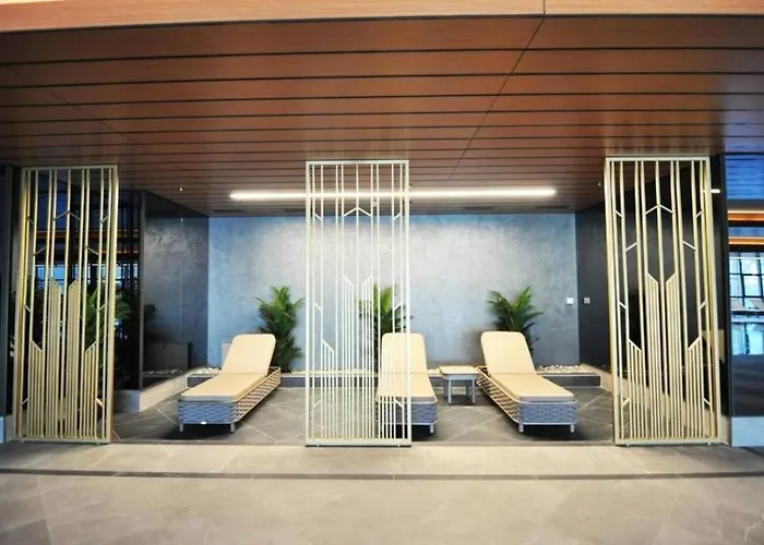 Bright Lovely Modern 2bd25 Poolgym! #220