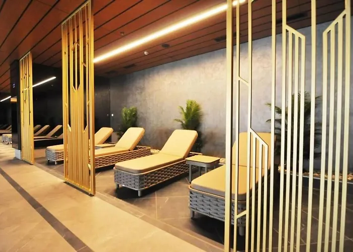 Bright Lovely Modern 2bd25 Poolgym! #220 Ferienhaus Istanbul