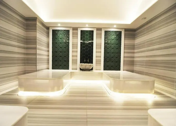 Bright Lovely Modern 2bd25 Poolgym! #220