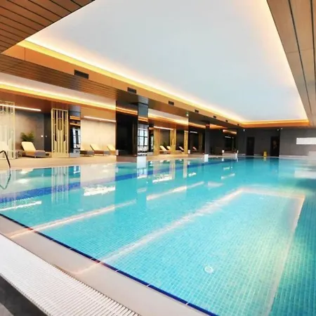Сasa de vacaciones Bright Lovely Modern 2bd25 Poolgym! #220 Estambul